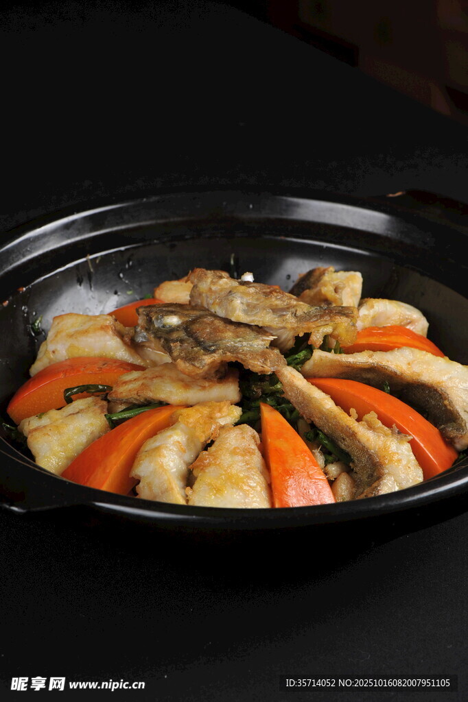 美味铁板鸡肉蔬菜拼盘