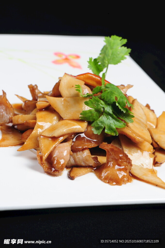 美味炒蘑菇