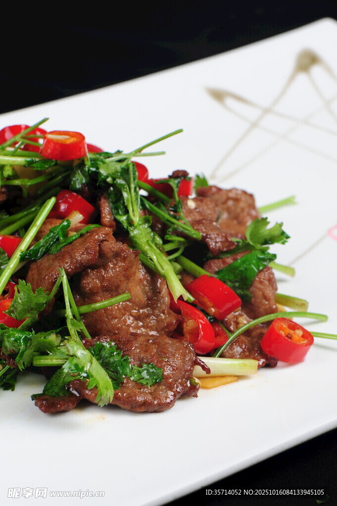 香煎牛肉配时蔬