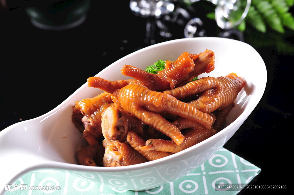 美味香辣鸡爪