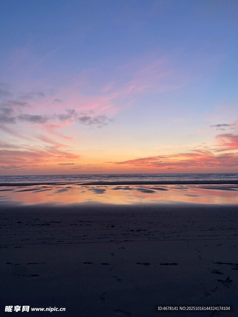 海边绝美日落沙滩风景