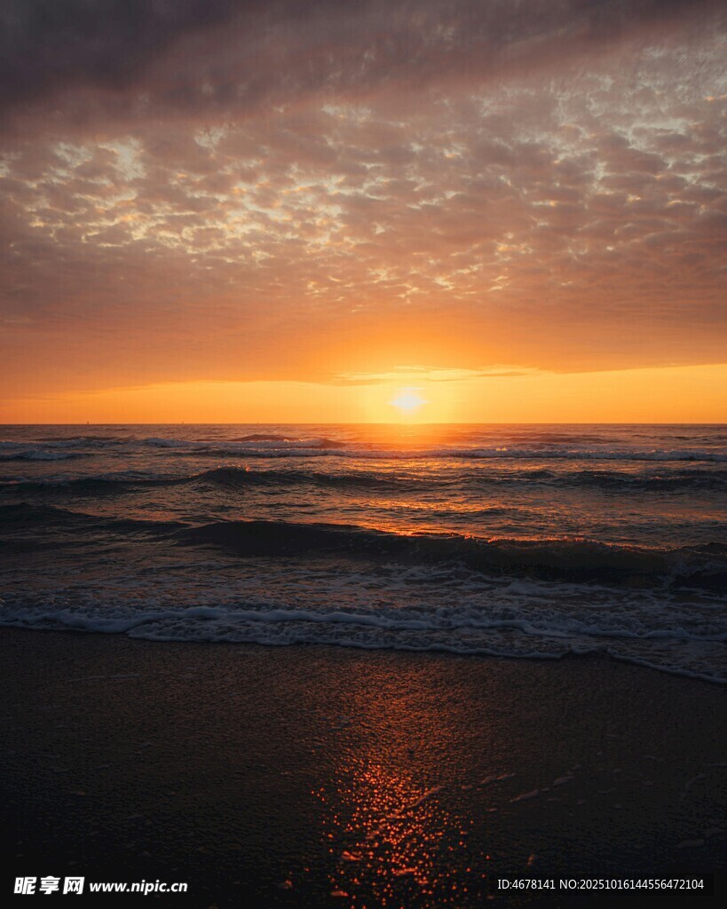 海边壮丽日出美景