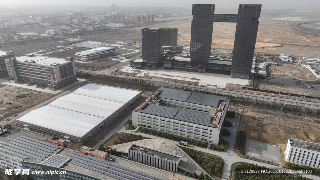 城市建筑群俯瞰景观