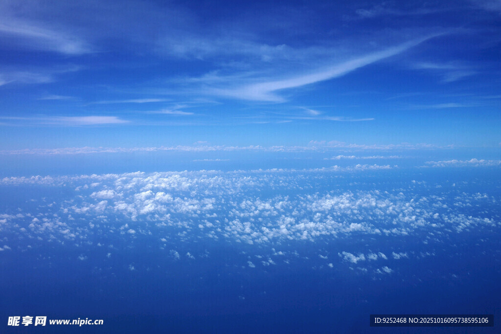 高空 云海 