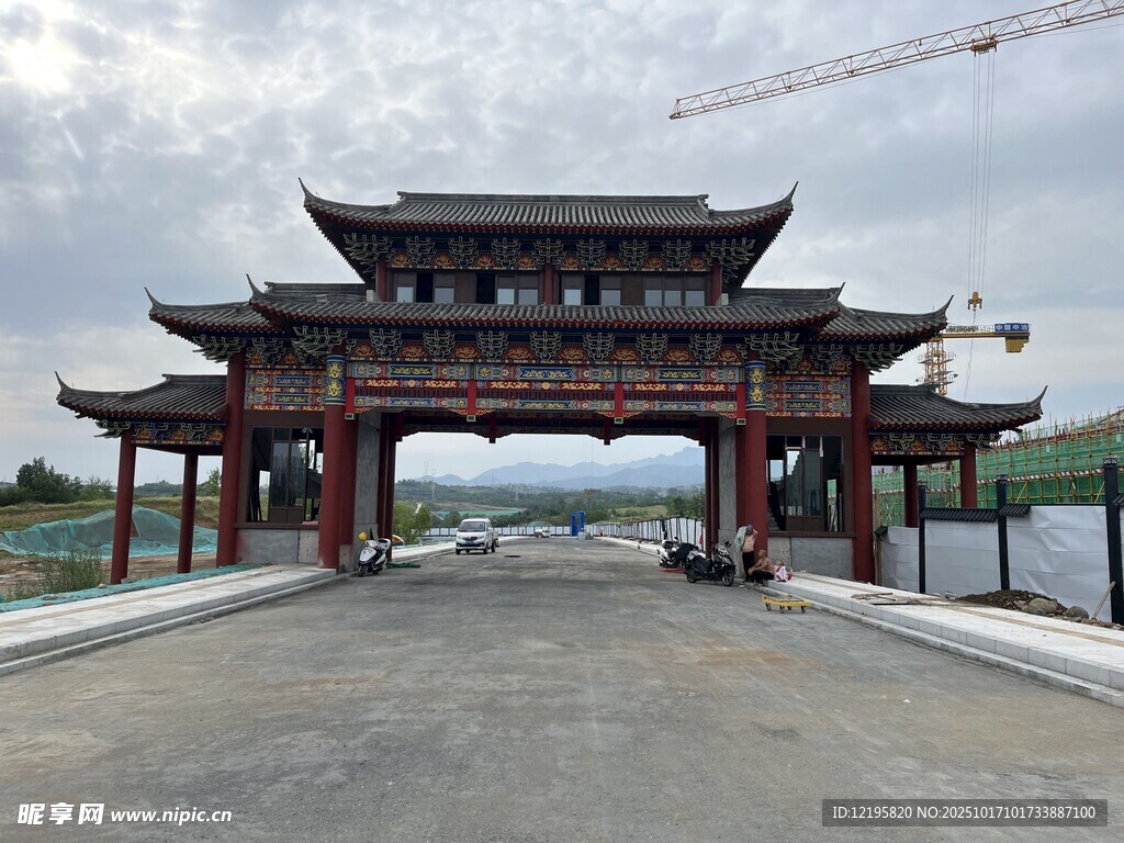 仿古大门