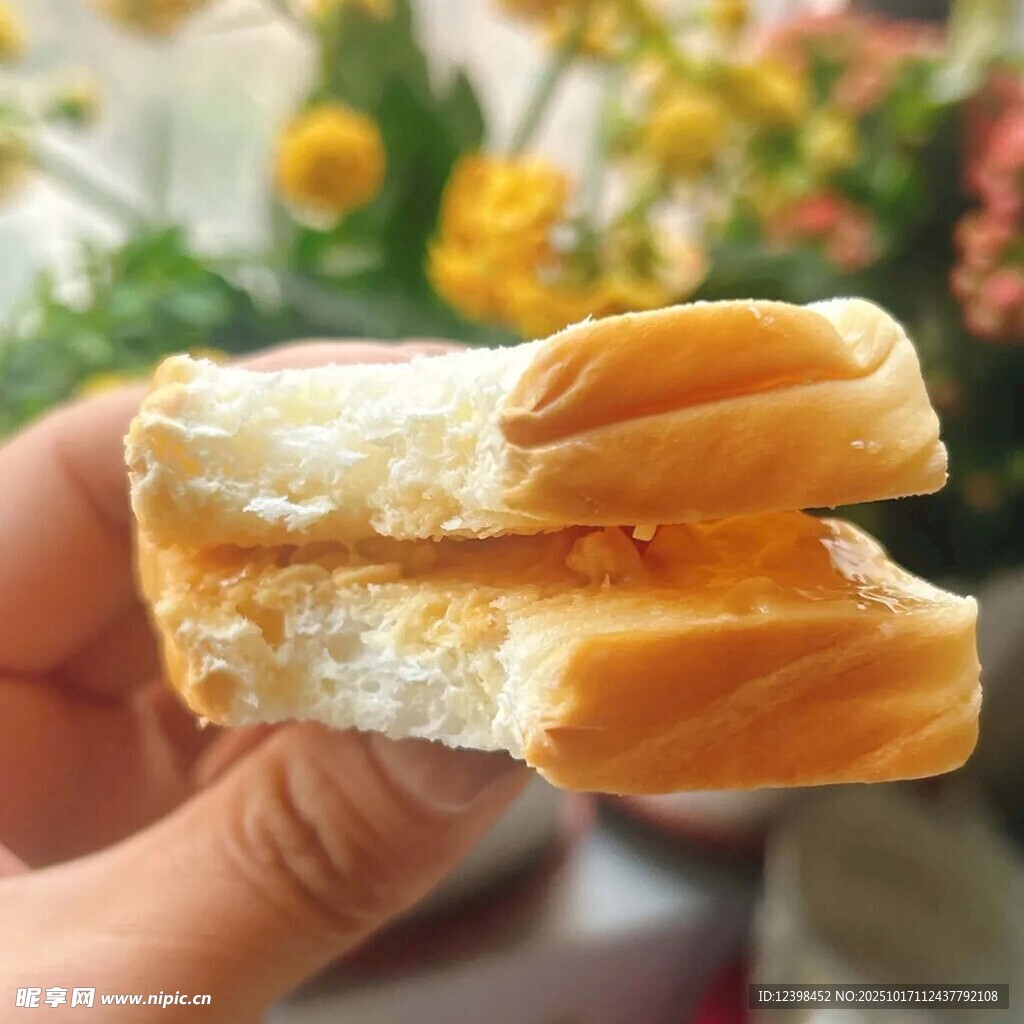 美味夹心糕点诱人展示