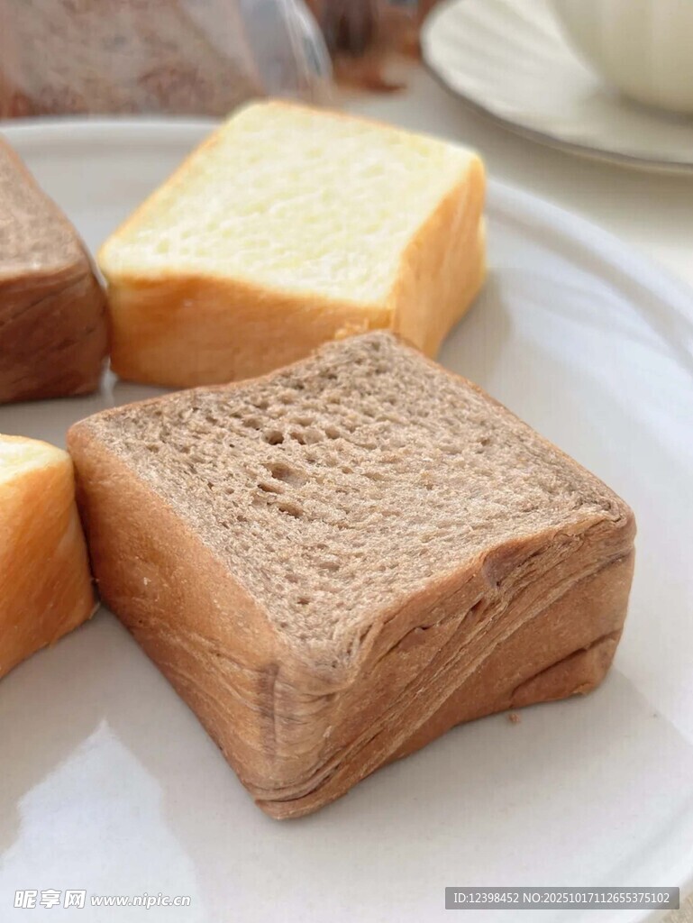 美味多样的切片面包
