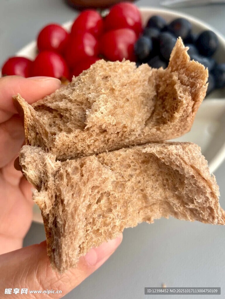 手撕全麦面包