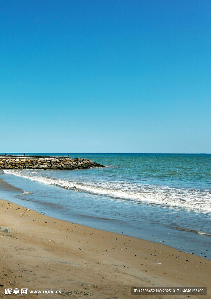 宁静海滩