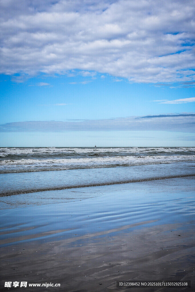 宁静海滩