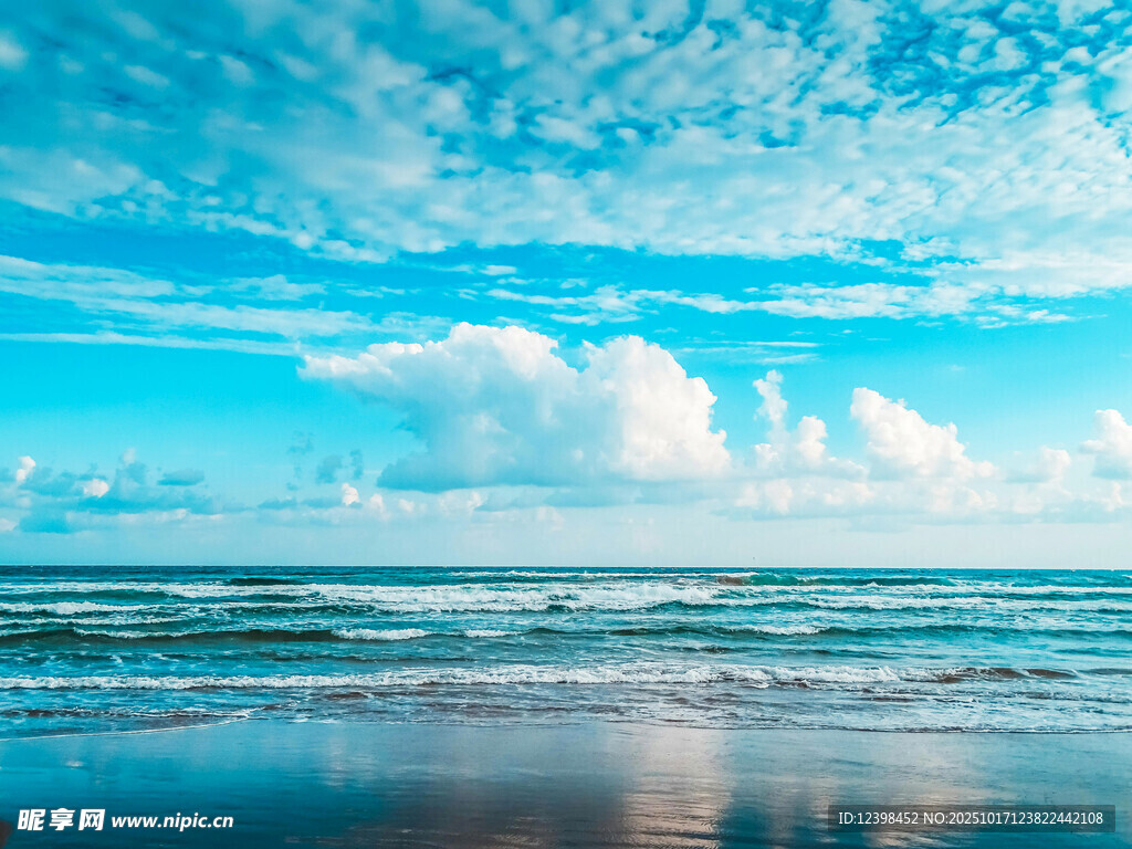 海边蓝天美景