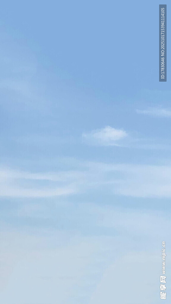 晴朗蓝天轻柔白云