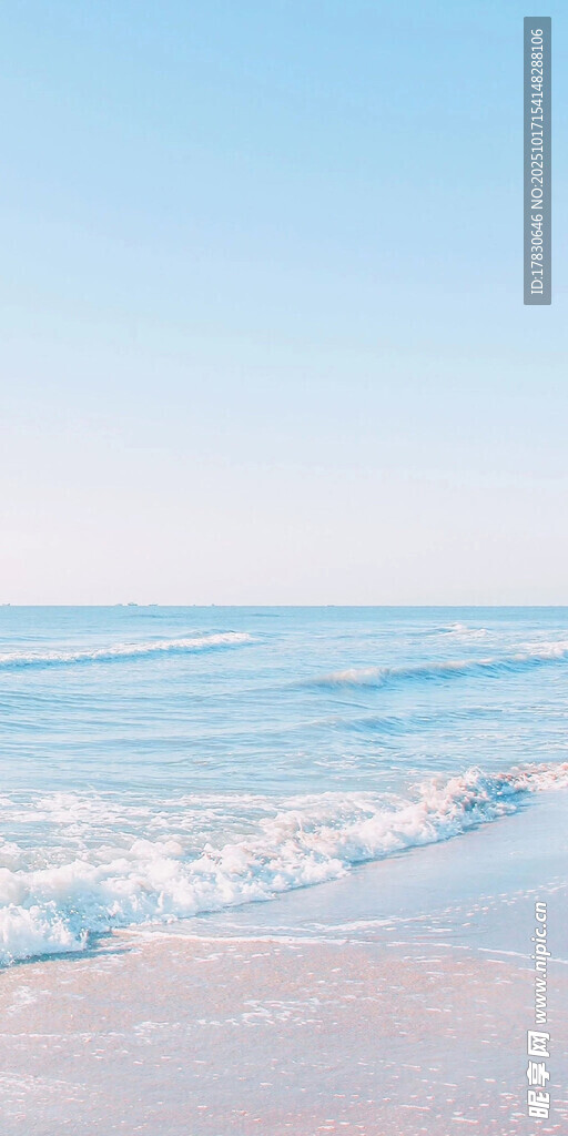 海边沙滩的宁静美景