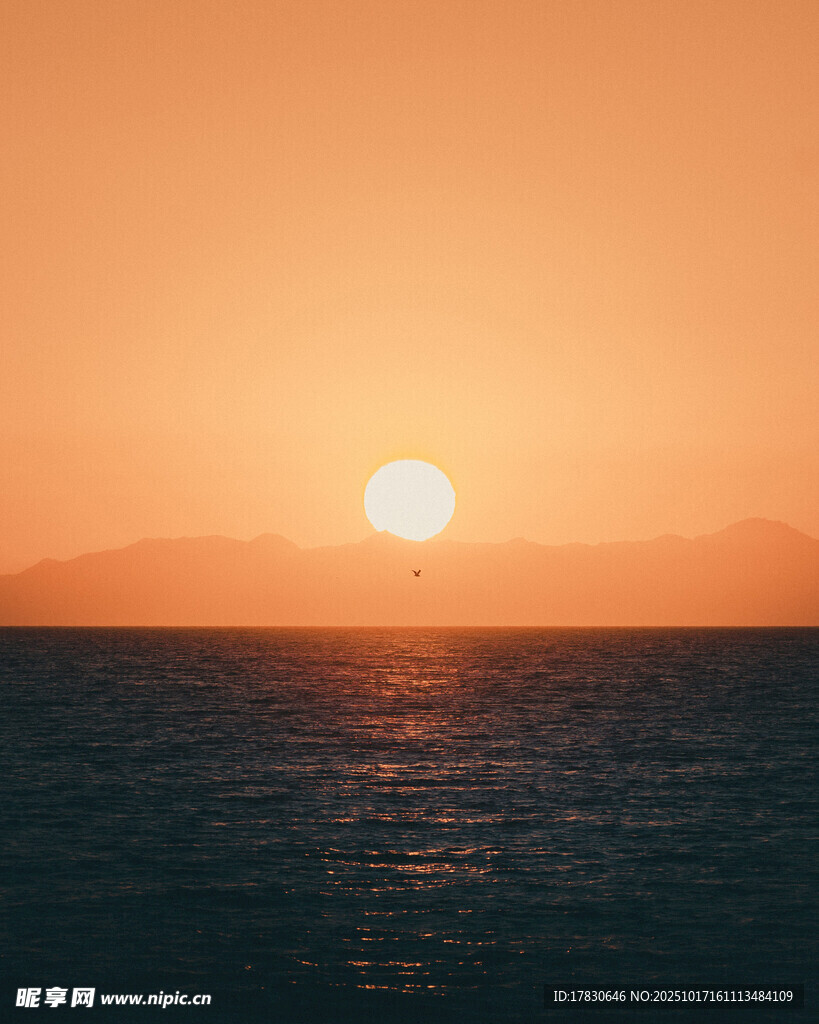 海上日落美景