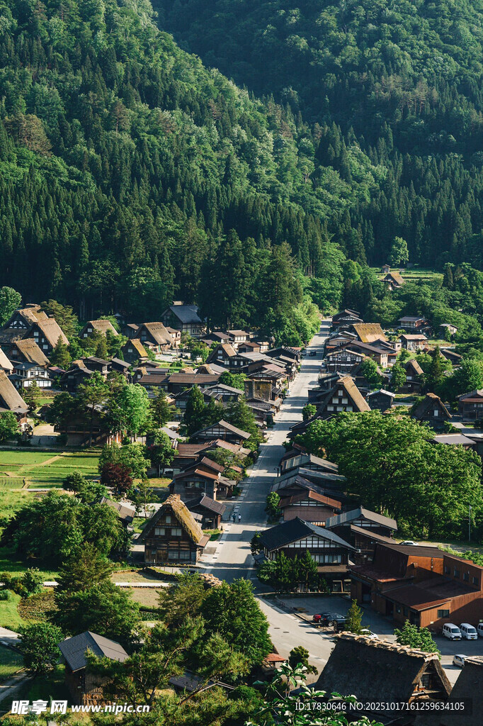 山间村落美景