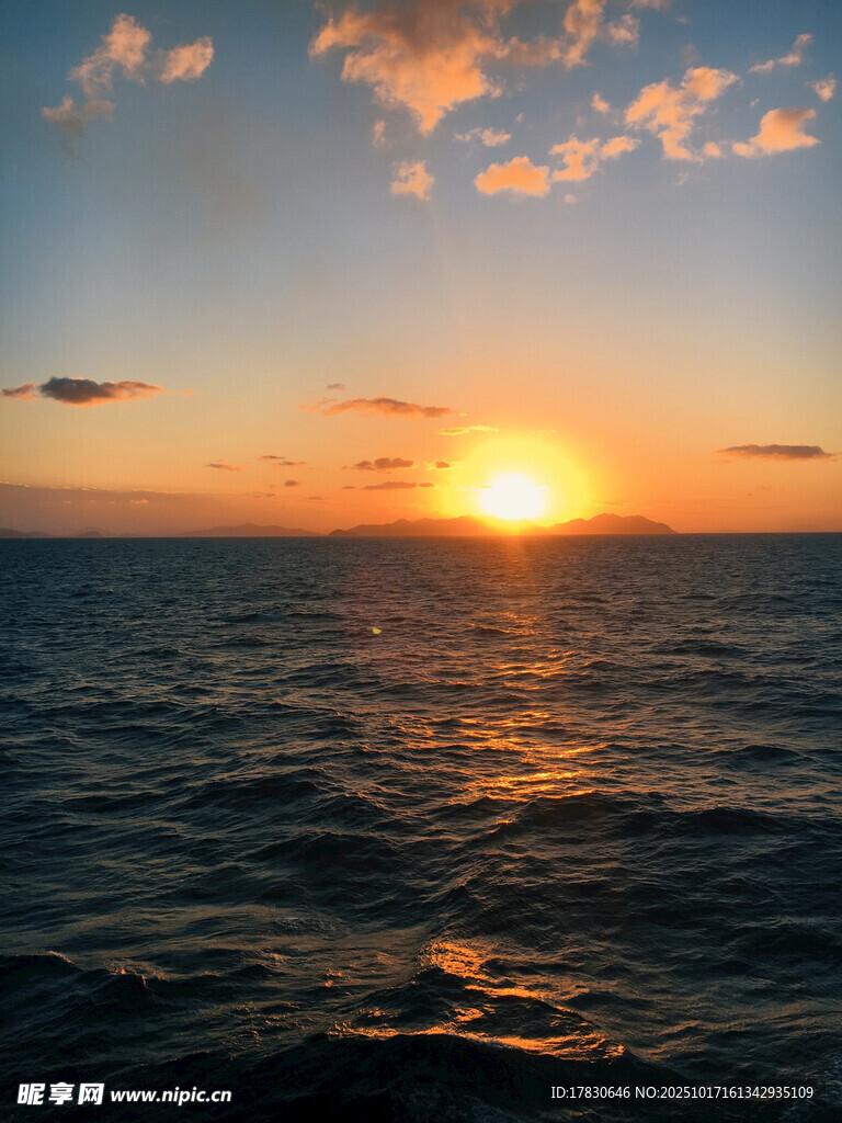 海上日落美景