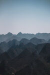 连绵山脉景色壮丽