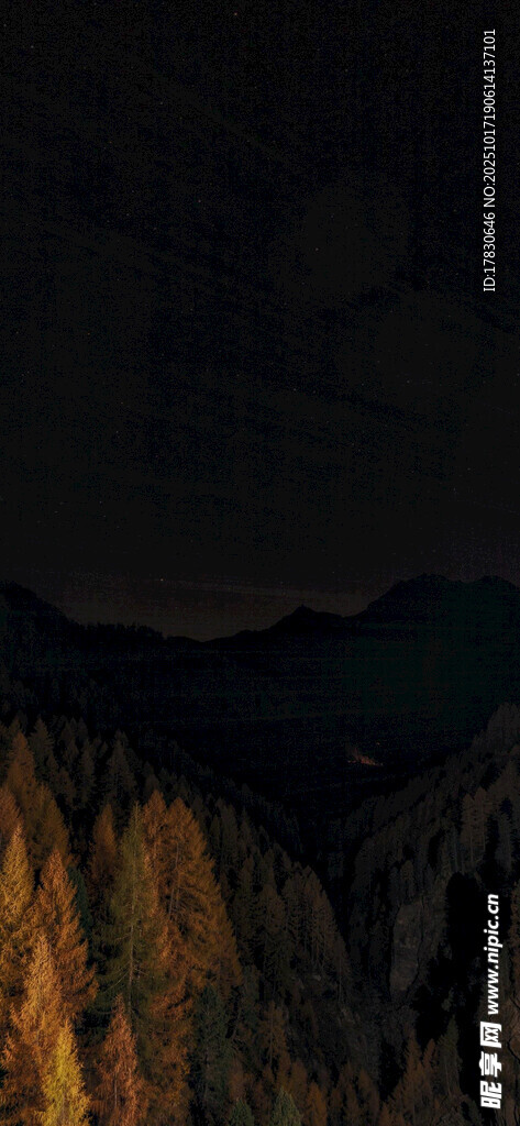 壮丽山景夜色