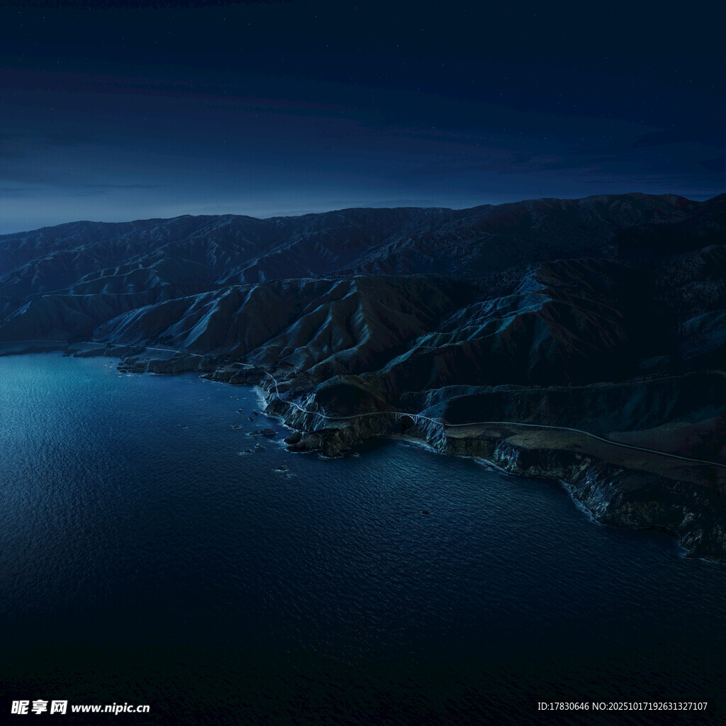 静谧湖山夜景