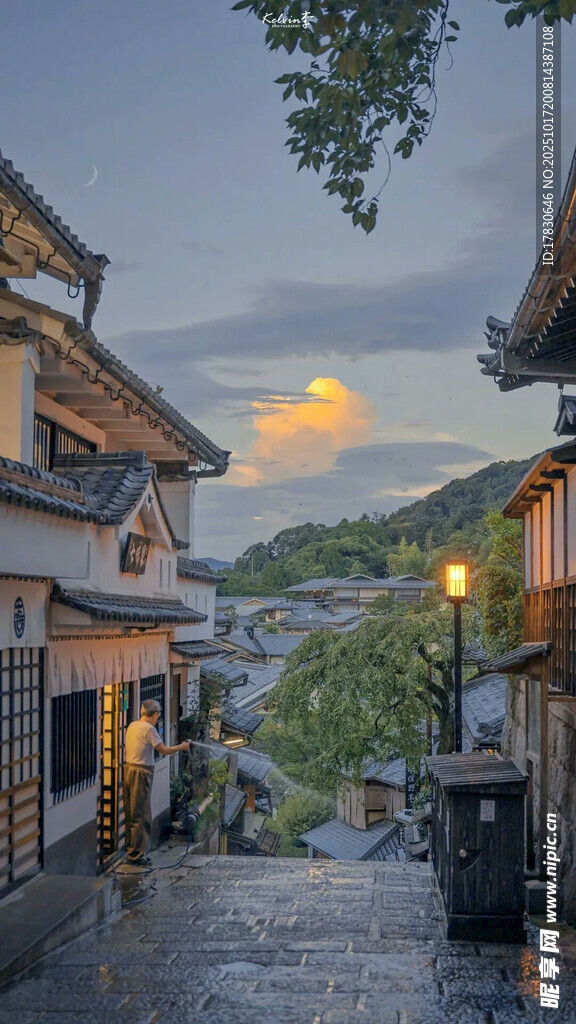 日式古街黄昏美景