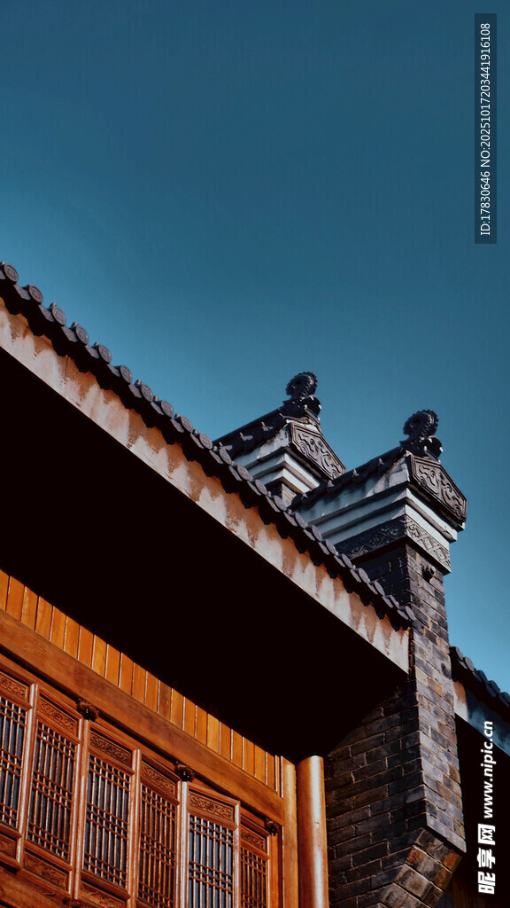 中式古建筑屋檐一角