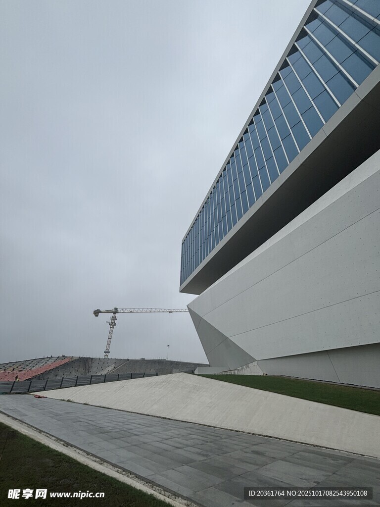 现代风格独特建筑外观