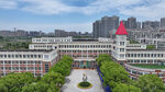 俯瞰美丽校园建筑景观