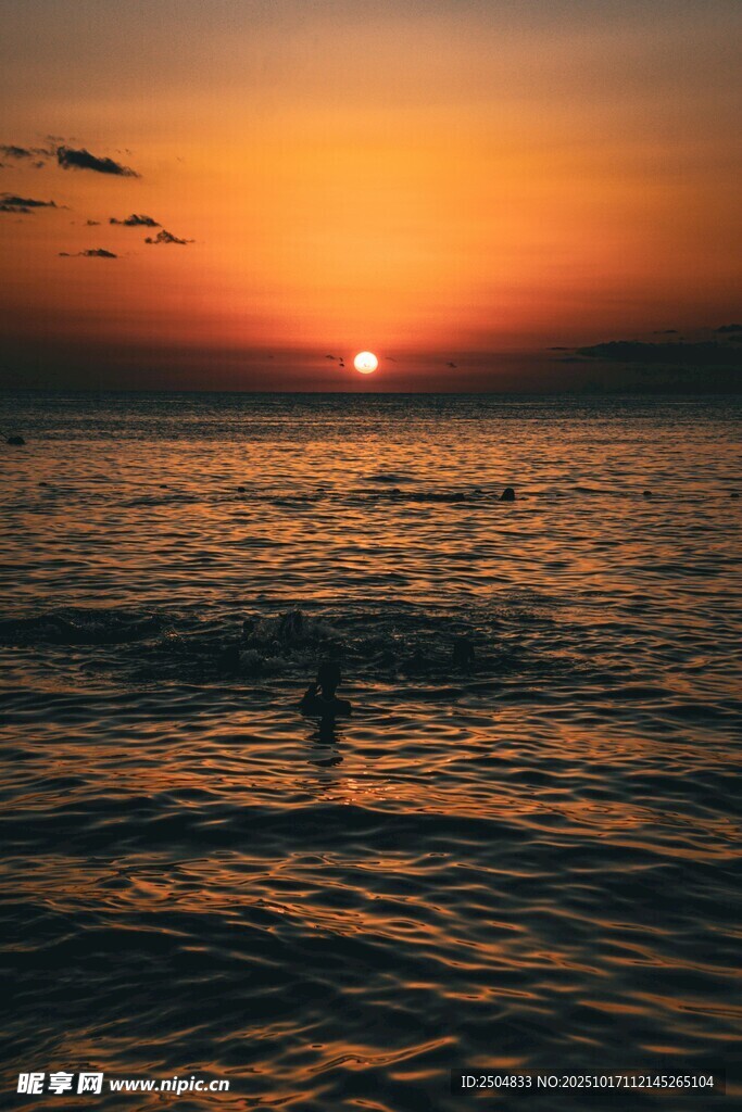 海上日落美景