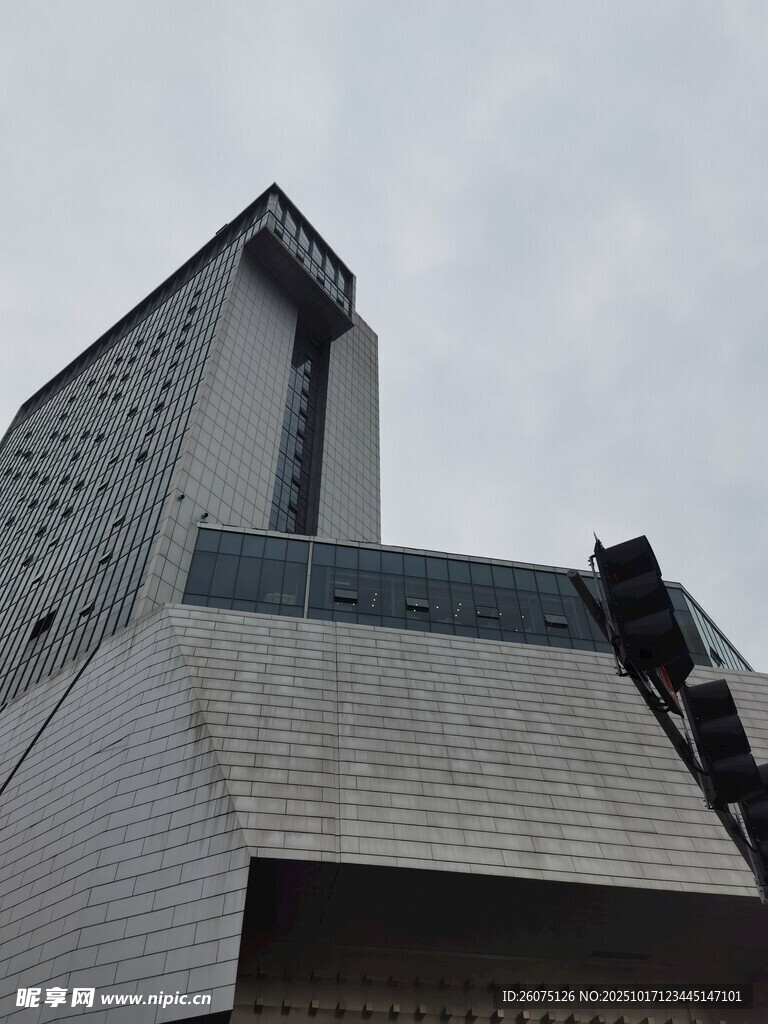 现代风格高楼建筑外观
