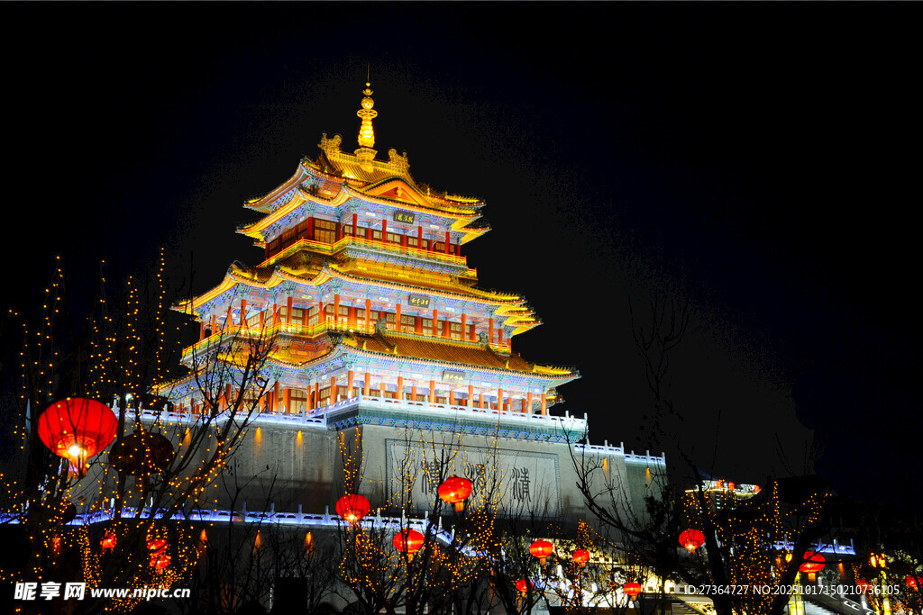 夜晚璀璨的中式塔楼景观