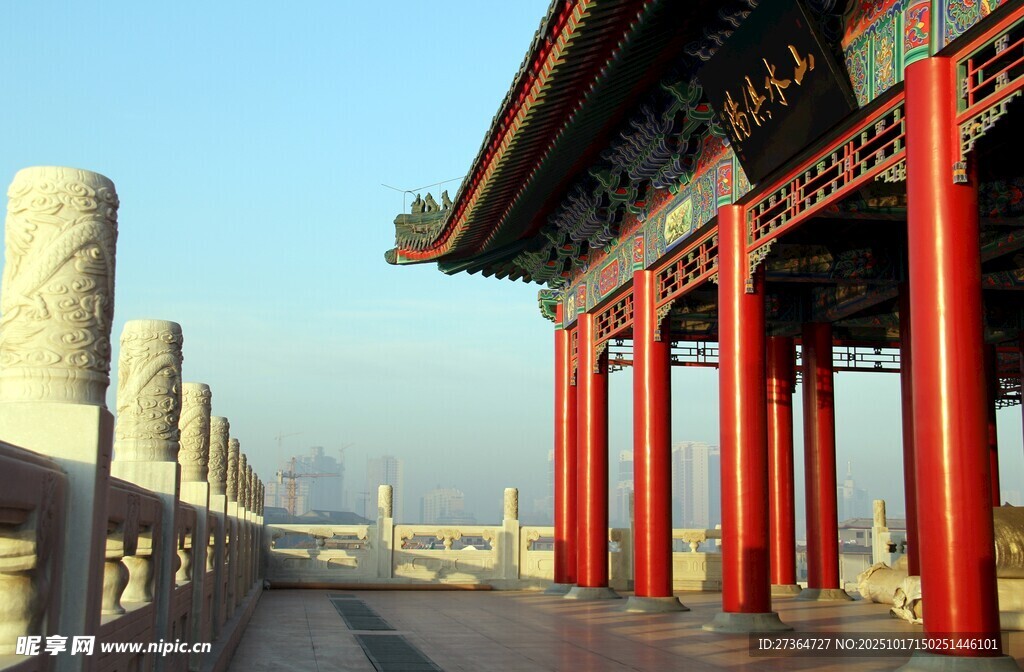 中式古建筑廊柱景观