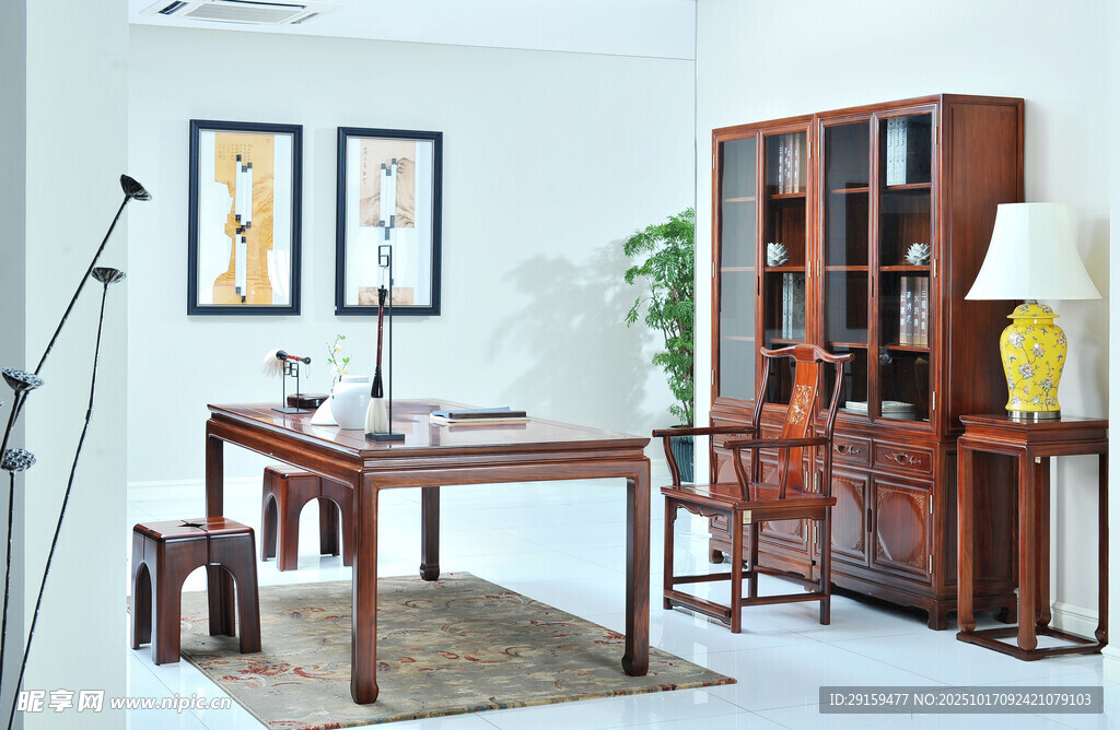 中式书房实木家具展示