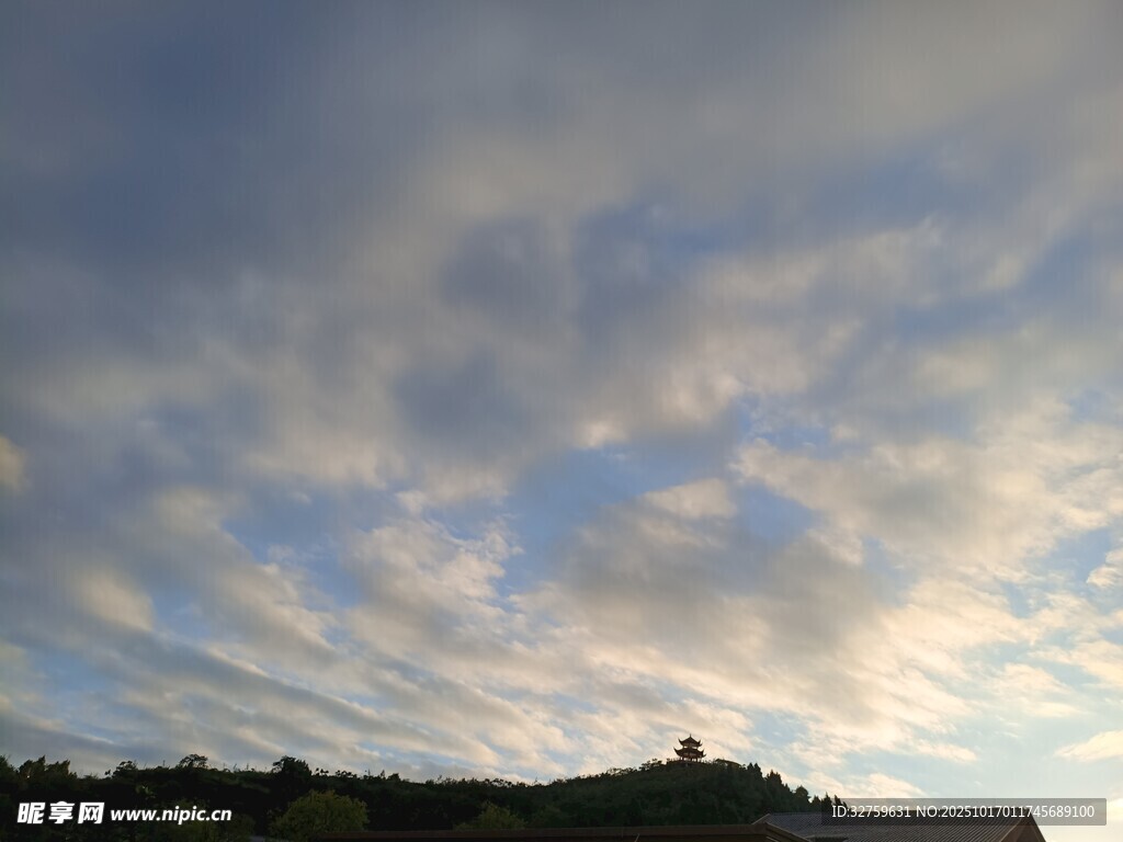 天空中的美丽云彩景观