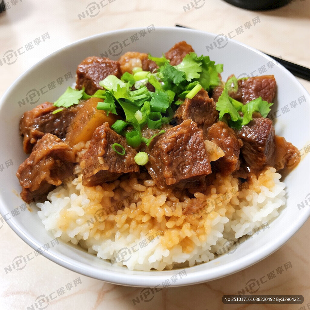 一碗红烧牛腩饭