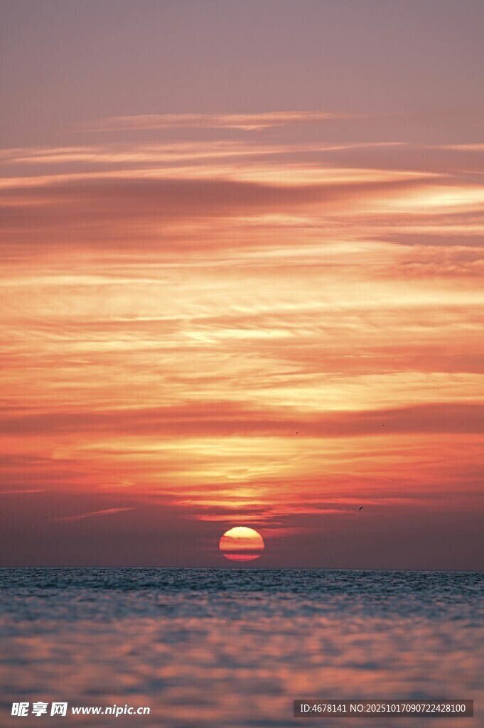 海上日落美景