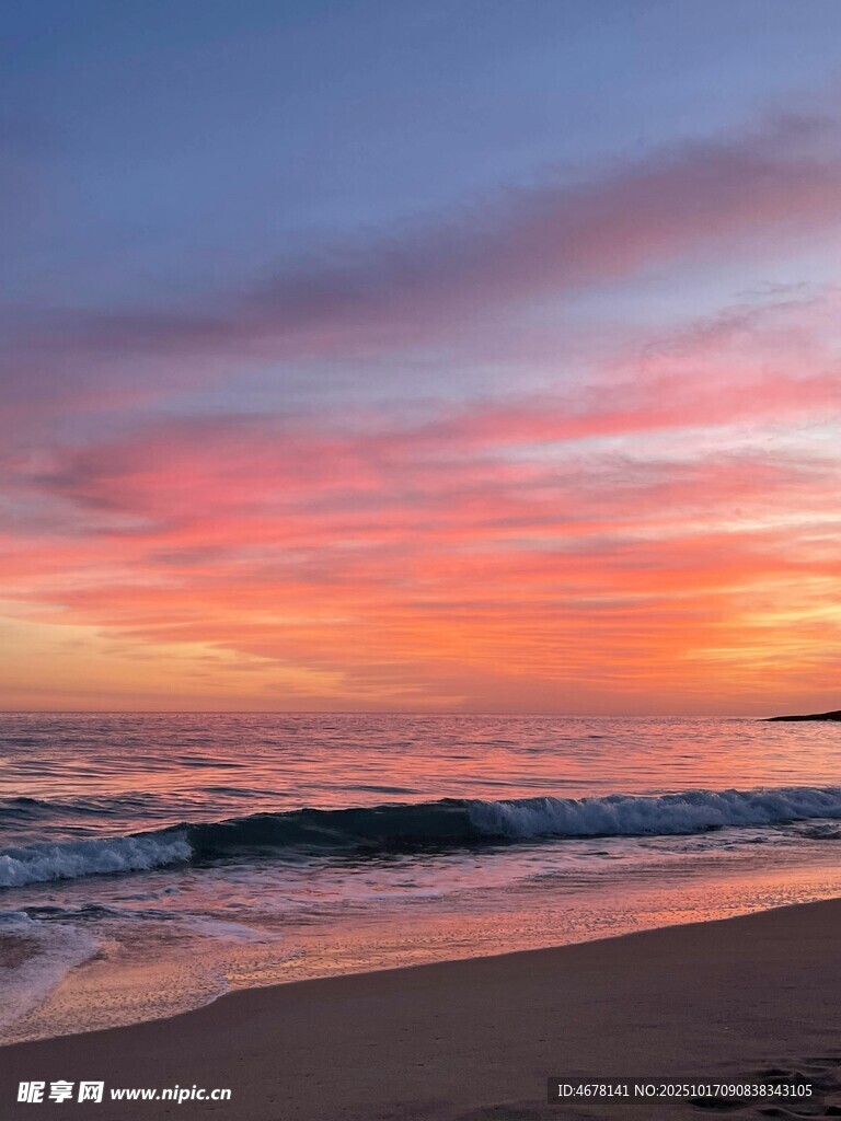 海边绚丽晚霞美景