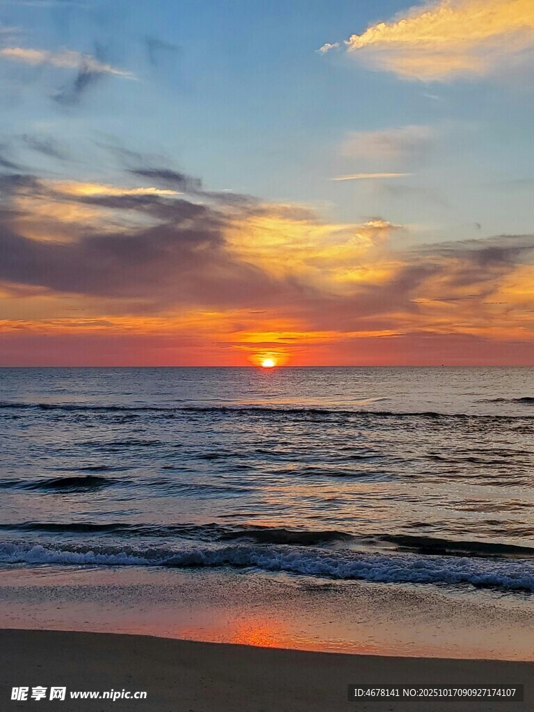 海边绝美日落景象