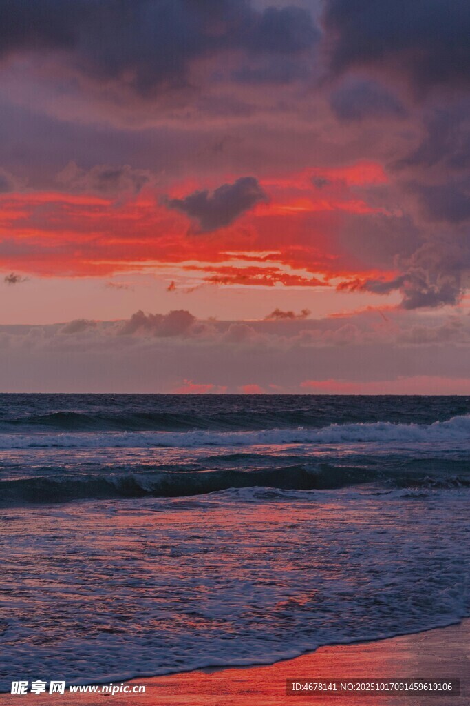 海边绚烂晚霞美景