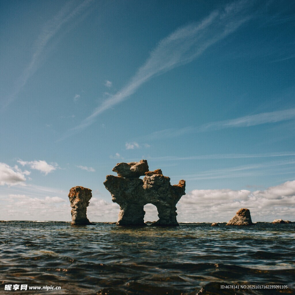 海上独特岩石景观