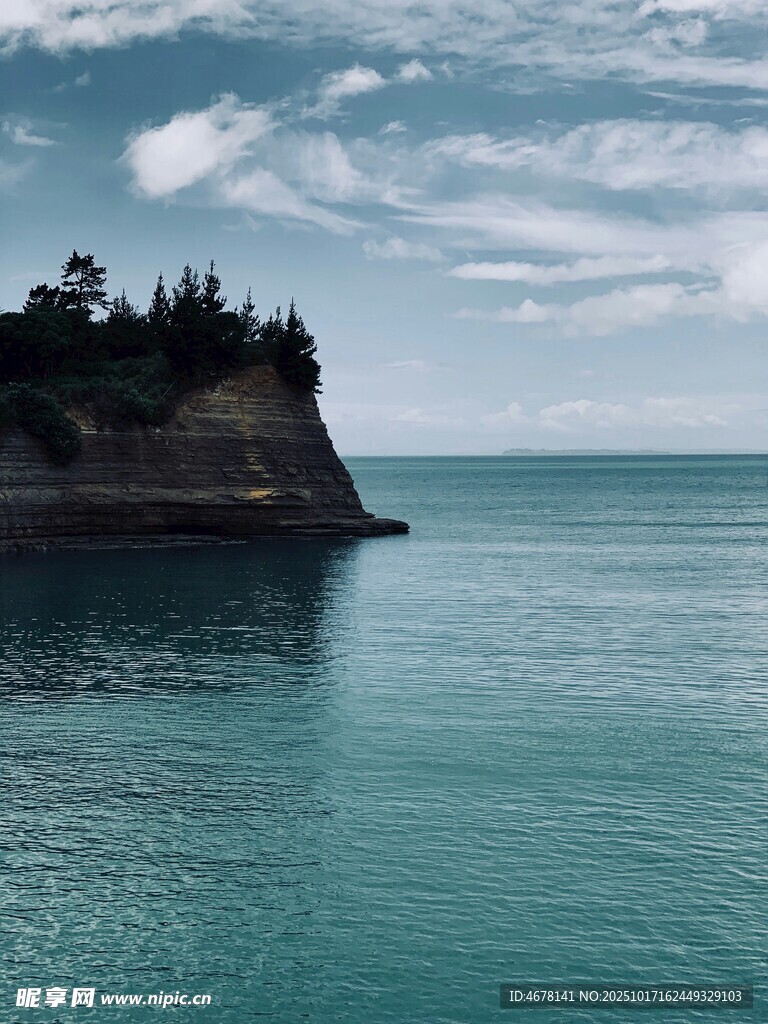 海边悬崖美景