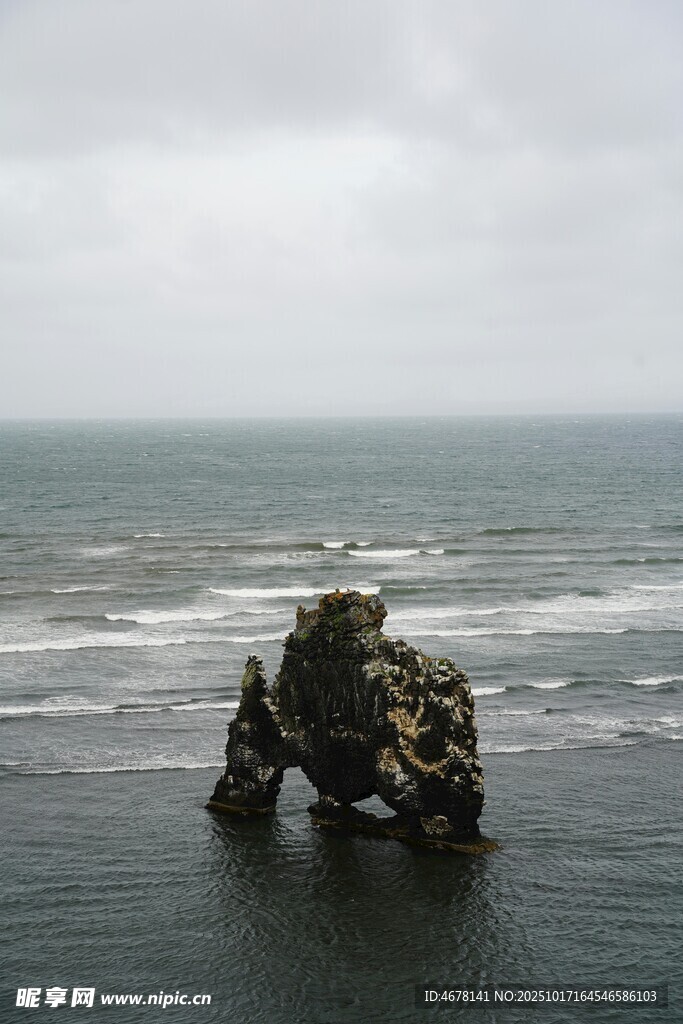海边独特岩石景观