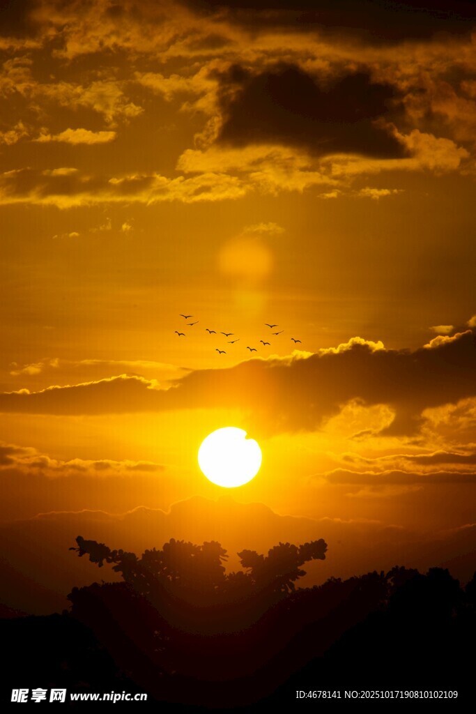 壮丽夕阳西下美景