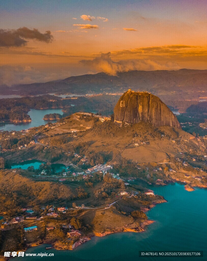 壮丽山海景观俯瞰图