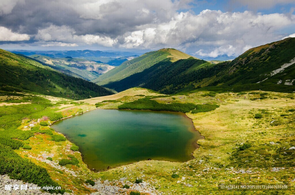 高山湖泊自然风光美景