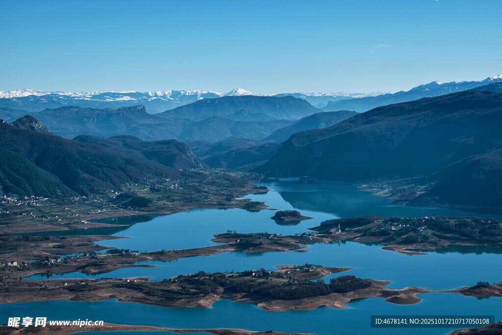 壮美山水湖泊景观