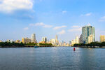 城市河畔风景