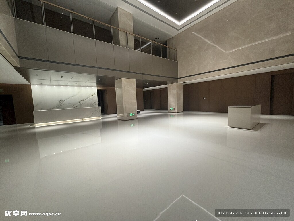 现代空旷室内空间场景