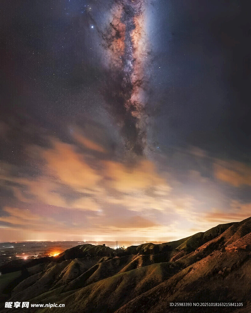 星空山峦