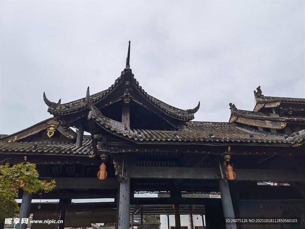中式古建筑屋顶景观
