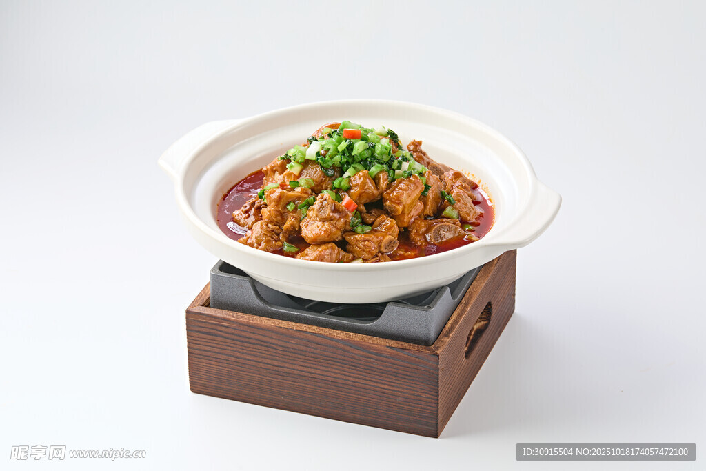 捞菜烧排骨